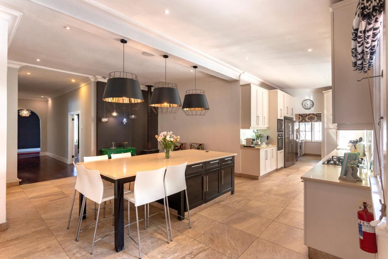 Готель Taunton Manor Пітермаріцбург Екстер'єр фото